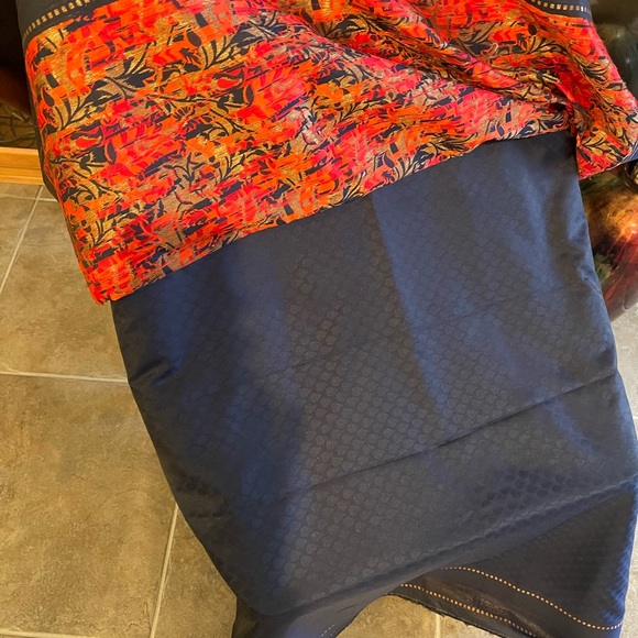 Handloom Woven Kashmiri Benarasi Saree With Running Blouse Piece - Picture 4 of 4